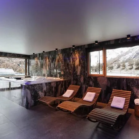 Hébergement de vacances Splendid House - Up To 10 Guests *
