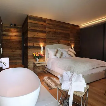 Splendid House - Up To 10 Guests